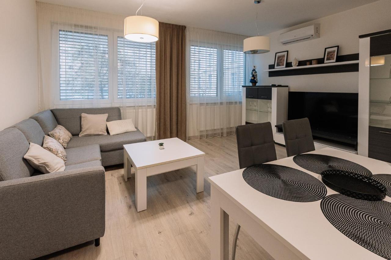 Skau Dunajska 58A Apt3 Lägenhet Bratislava Exteriör bild