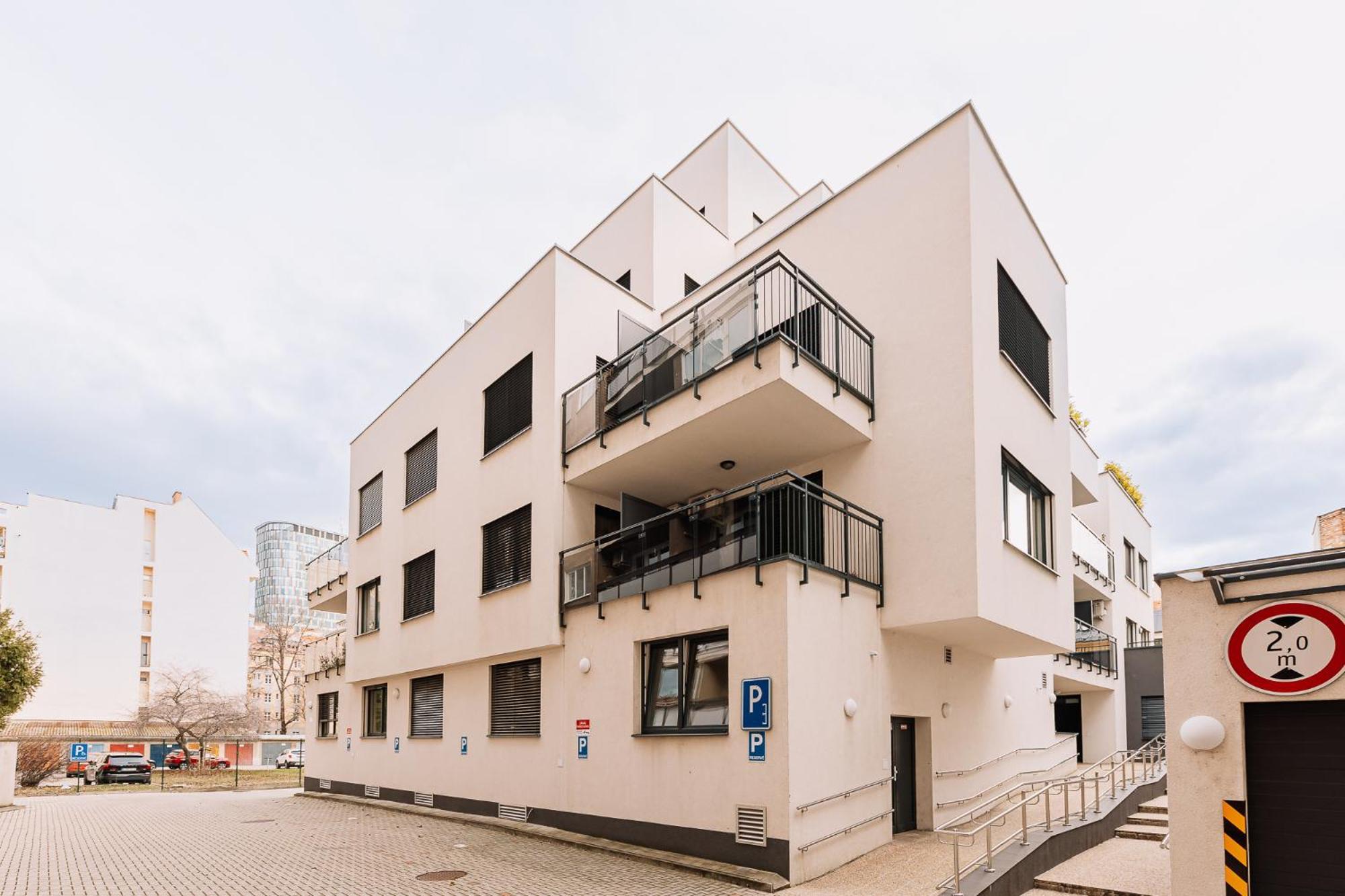 Skau Dunajska 58A Apt3 Lägenhet Bratislava Exteriör bild